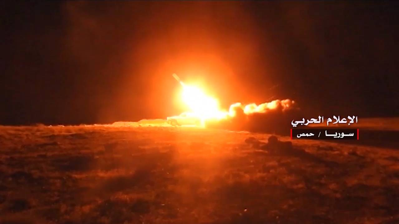 تقدم جديد للجيش السوري في ريف حمص الشرقي وتدمير نفق لداعش في دير الزور