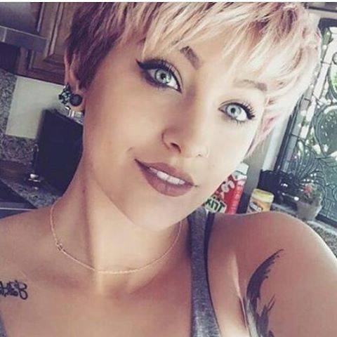 شاهدوا ابنة مايكل جاكسون تقلّد رقصته الشهيرة (فيديو)