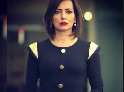 كلمات مؤثرة من أمل عرفة لوالدها.. ليتني كنت رئتك الثالثة!