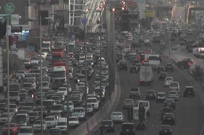 زحمة سير خانقة عند مداخل بيروت.. والسبب ساسين والحدث