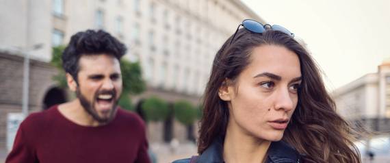 8 تصرفات نسائية يكرهها 