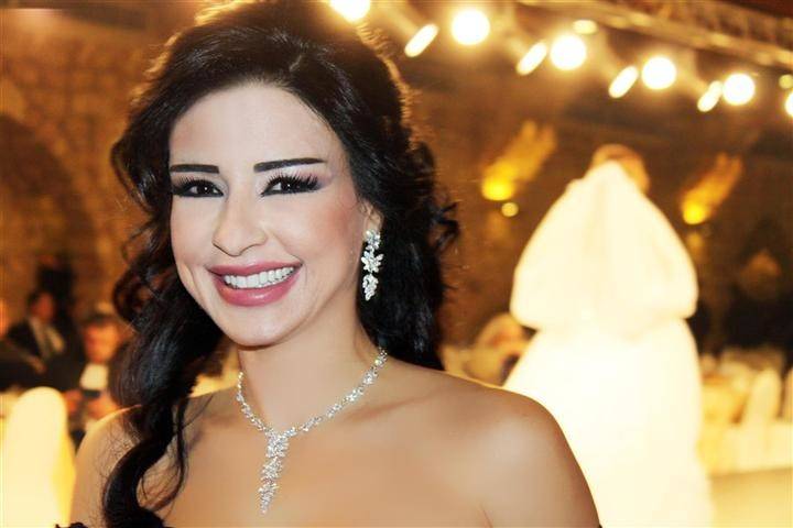 ماغي بوغصن لجمهورها: ترقبوا 