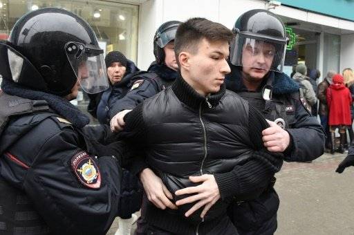 توقيف 11  شخصا في الساحة الحمراء بموسكو