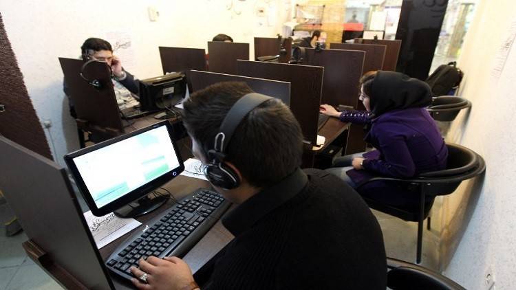 وسائل التواصل الاجتماعي تدخل معركة إيران الانتخابية
