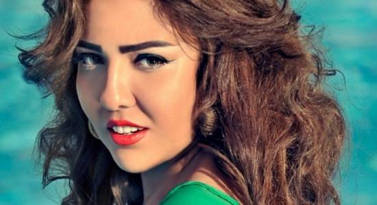بالصور - مي كساب بزيادة وزن خيالية في أول ظهور مع زوجها بعد خروجه من السجن