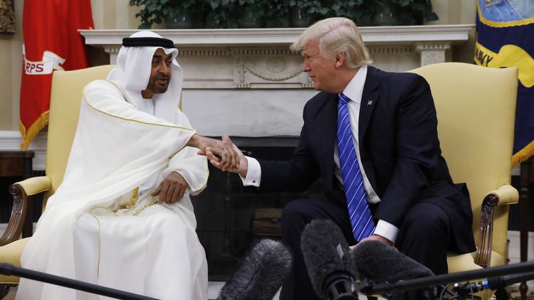 ولي عهد أبوظبي يشيد بتعزيز ترامب علاقات واشنطن بشركائها