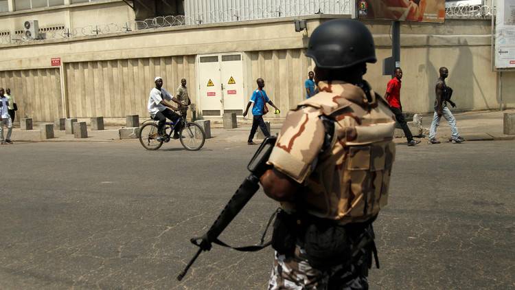 حكومة ساحل العاج تعلن التوصل الى اتفاق مع العسكريين المتمردين