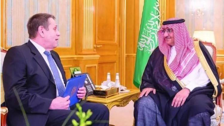 ولي العهد السعودي يتلقى رسالة شفهية من القيادة الروسية