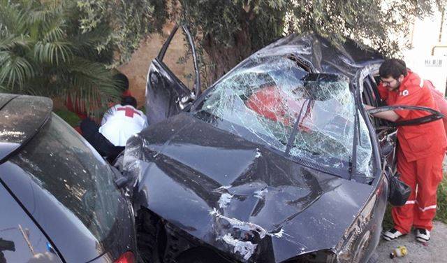 جريح في حادث سير في كفرصارون