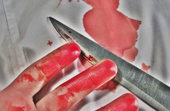 طعنته زوجته.. فقال لها: “إهربي عشان تربي ابننا”