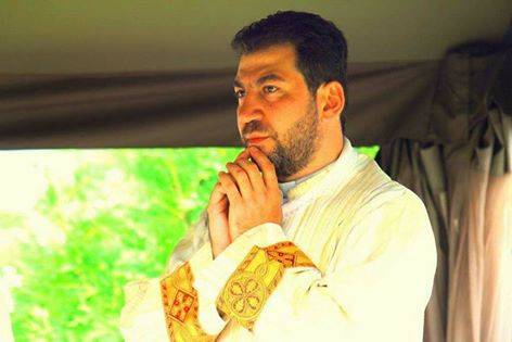 حادث مروّع يودي بحياة الأب تنوري في جبيل