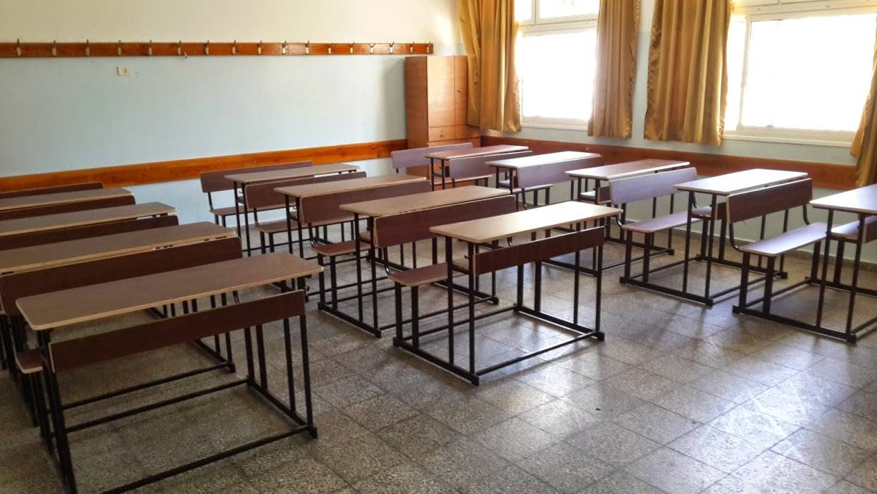 لجنة التعليم الاساسي: التوقف عن التصحيح لحين التوقيع على العقود