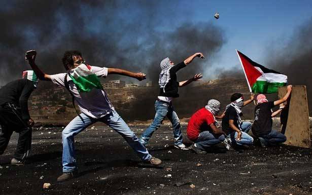 مواجهات وجيش العدو يعتقل طفلة فلسطينية