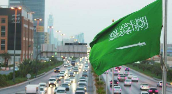 قبل ساعات على وصول ترامب... سقوط صاروخ باليستي جنوب غرب الرياض