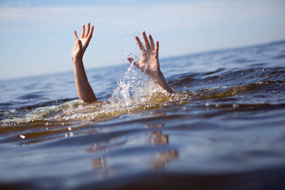 قصة ابن الـ15 الذي حاول انقاذ سورية من الغرق.. والنتيجة مؤثرة