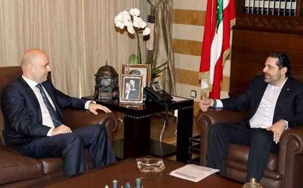 تعميم الى الادارات العامة بشأن «الهبات»
عون والحريري اطلعا من حاصباني
على تطورات صناعة الدواء وسبل تصديره