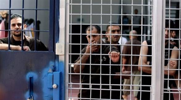 إضراب الأسرى الفلسطينيين في سجون الاحتلال يدخل يومه الـ 35