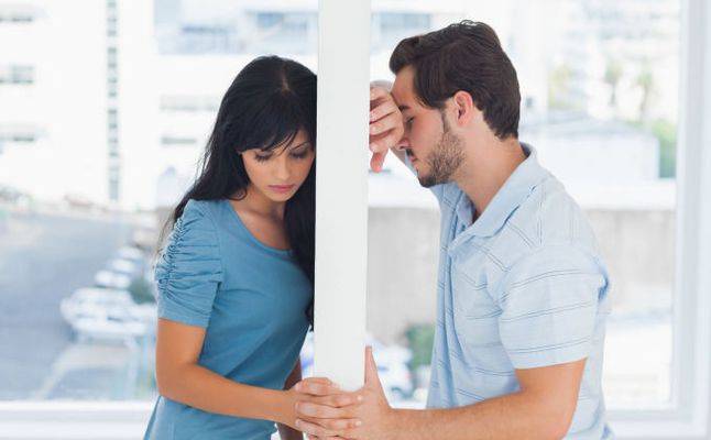 ما الذي يدفع المرأة للإستمرار في الزواج الفاشل؟