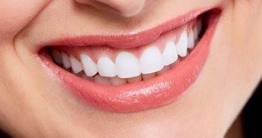إحذروا: وصفات تبييض الاسنان المنتشرة على الإنترنت.. هذه حقيقتها!