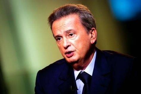 تعيين حاكم مصرف لبنان رياض سلامة لولاية جديدة