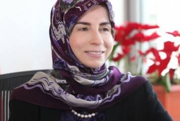 الوزيرة عز الدين عبر "تويتر": الى كل أم وزوجة وإبنة وحبيبة شهيد وأسير وجريح نقبل جباهكن العالية وقلوبكن الصلبة الحانية