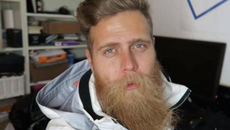 هذا ما حدث لرجل توقف عن شرب الكحول والقهوة لمدة عامين!