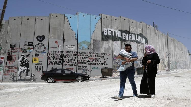 ترامب اختلس فكرة «الجدار مع المكسيك» من فلسطين