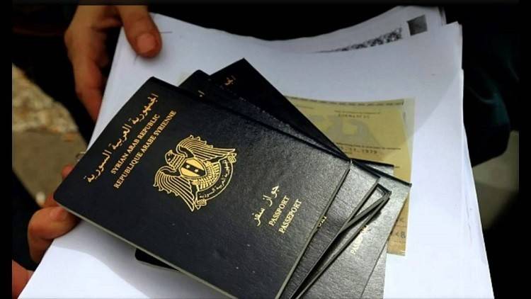 ضابط متطرف ينغص على اللاجئين السوريين في ألمانيا