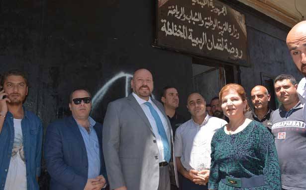 رعى إطلاق مشروع بيئي تجميلي في طرابلس
نهرا : ينشر الوعي بين الطلاب