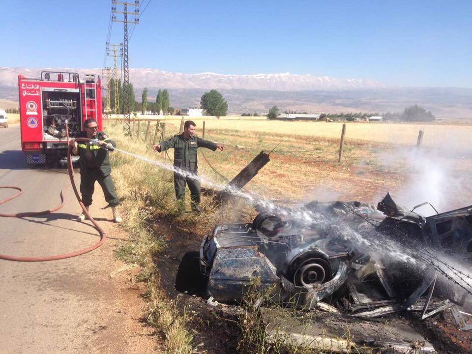جريحان في حادث سير مروّع على طريق دير الأحمر