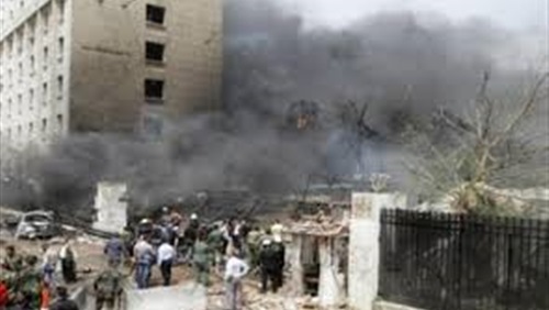 مصرع طفلة واصابة 11 شخصاً في سقوط قذيفة هاون قرب الفندق الذي يقيم فيه خبراء الكيميائي
بدمشق
