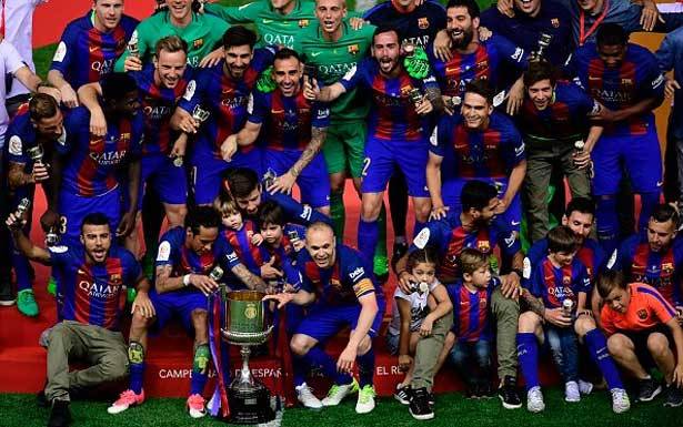 برشلونة وبوروسيا دورتموند وباريس سان جرمان 
أبطال الكؤوس في اسبانيا وألمانيا وفرنسا