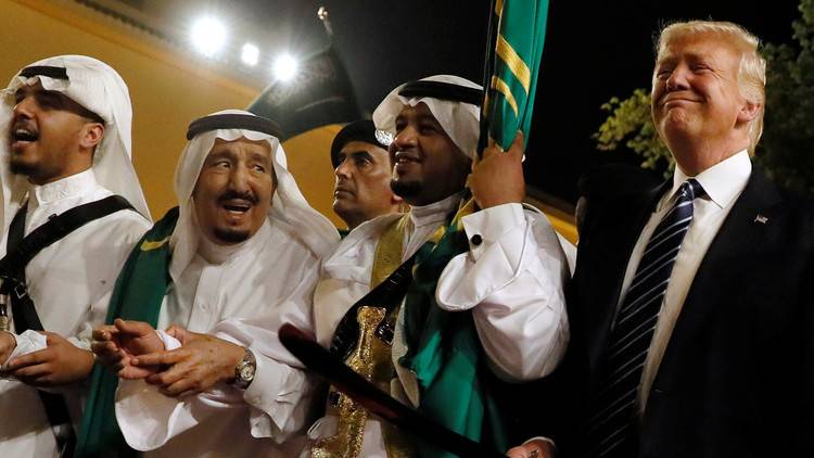 بعد زيارة ترامب.. السعودية تلغي طلبية أسلحة مع تركيا