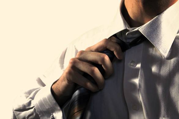 بالفيديو: أخذته الى منزلها وطلبت منه خلع ثيابه.. وهنا كانت الصدمة!