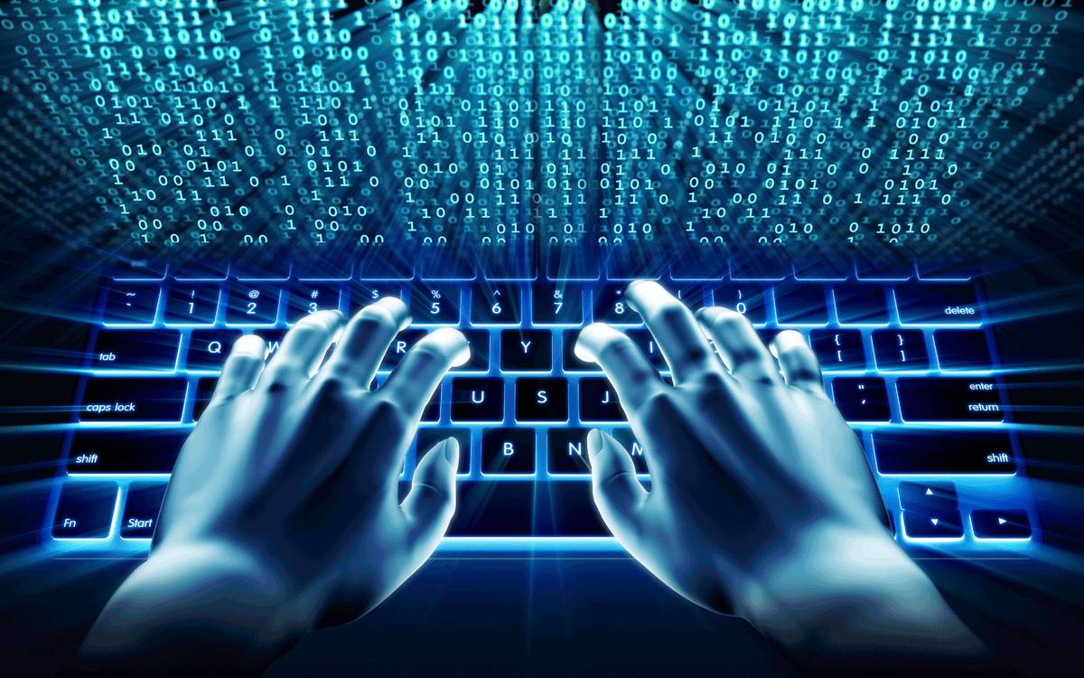 لماذا تتصدر دول الخليج عالمياً في التعرض للجرائم الإلكترونية؟
