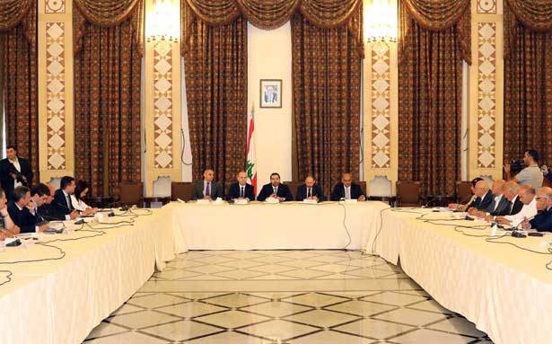 الحريري ترأس لجنة «تنسيق الخدمات» في المحافظات :
لتحديد حاجات المناطق وجدولة المشاريع وتنفيذها