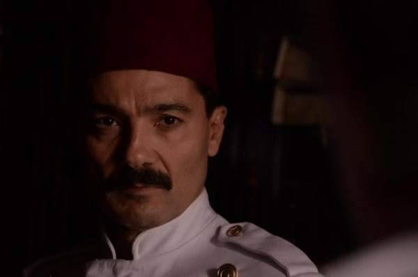 خالد النبوي يتزوج كاثرين الايرلندية ويحن للجارية نعمة