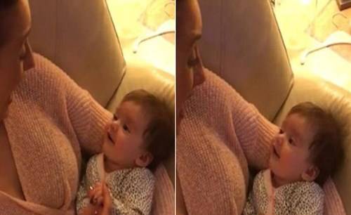بالفيديو.. رضيعة تذهل والدتها بكلمة «بحبك»