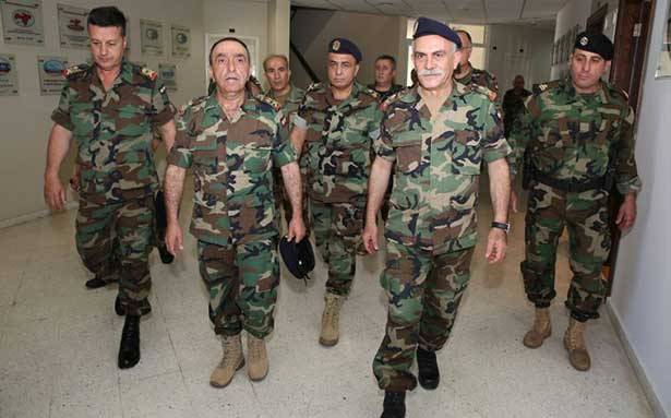 تفقّد كلّية فؤاد شهاب ومركز البحوث الإستراتيجيّة
ملاّك : الجيش قادر ومُصمّم على اقتلاع
أيّ خليّة إرهابيّة في الداخل