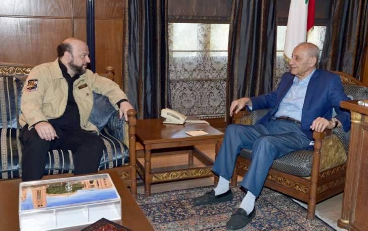 بري استقبل الرياشي وابرق الى لاريجاني مهنئاً باعادة انتخابه