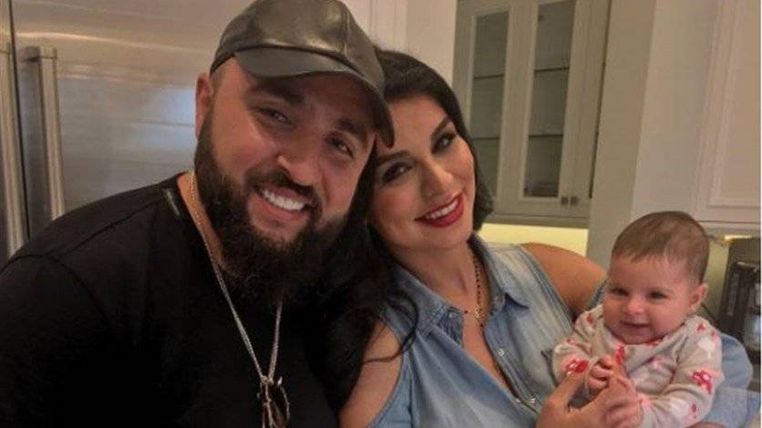 "البنت سرّ أبيها"... شاهدوا طرافة ابنة ريما فقيه في هذا الفيديو