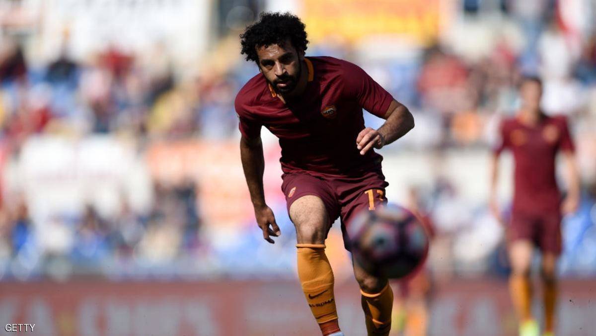 روما يحسم موقفه بشأن انتقال محمد صلاح إلى ليفربول