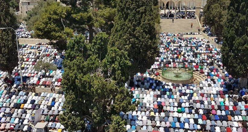 ربع مليون فلسطيني أدوا صلاة الجمعة الأولى من شهر رمضان في المسجد الأقصى