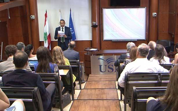 حلقة بحث في جامعة الكسليك
حول تقويم البحث والإنتاج العلمي