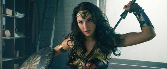 لبنان يمنع عرض Wonder Woman بسبب بطلته الإسرائيلية.. هذه صورتها بزيّ الجيش