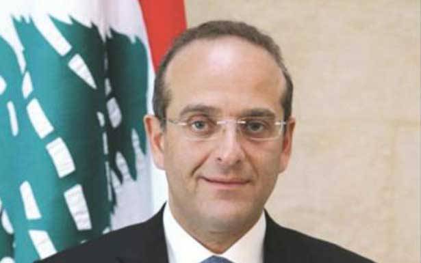 خوري على الأرض لضبط الأسعار