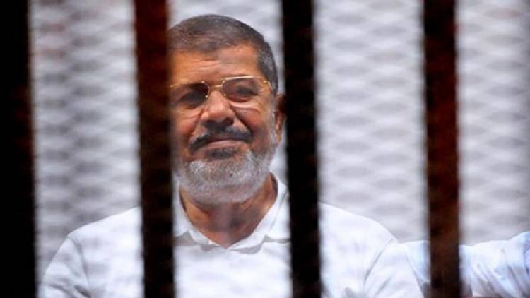 مرسي يلتقي أسرته للمرة الأولى منذ أكثر من 4 أعوام