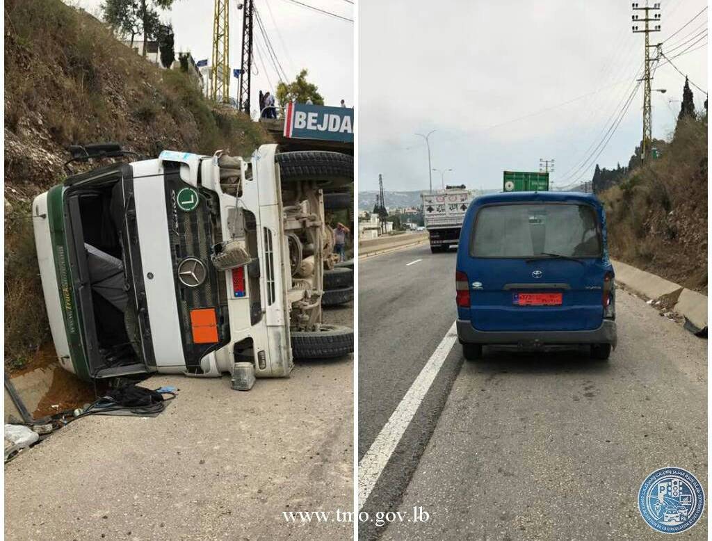 التحكم المروري: جريحان نتيجة تصادم بين شاحنة وفان لنقل الركاب وإنقلاب الشاحنة على اوتوستراد البترون المسلك الشرقي و حركة المرور كثيفة في المحلة