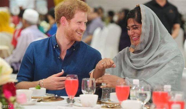 الأمير هاري يحضر إفطارا رمضانيا في سنغافورة