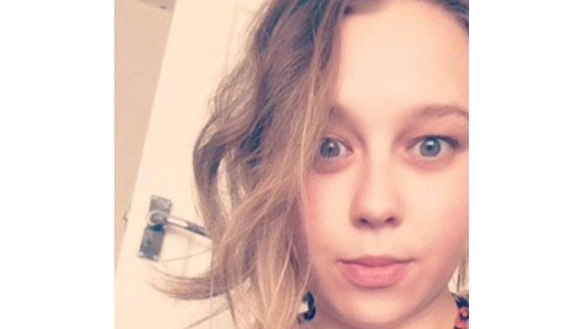 شعرت بصداع شديد بالرأس... ما اكتشفته لاحقاً كاد يفقدها بصرها!